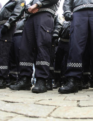 Politistudenter er narkod�mt, tyveritatt og har tett kontakt med superkriminelle