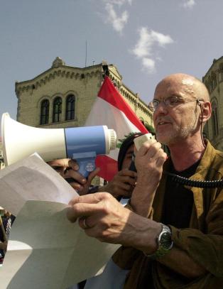 - Homofili m� anses som et avvik