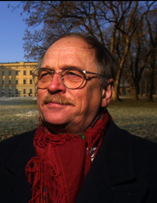 - Kongen kan tape p� medaljenekt