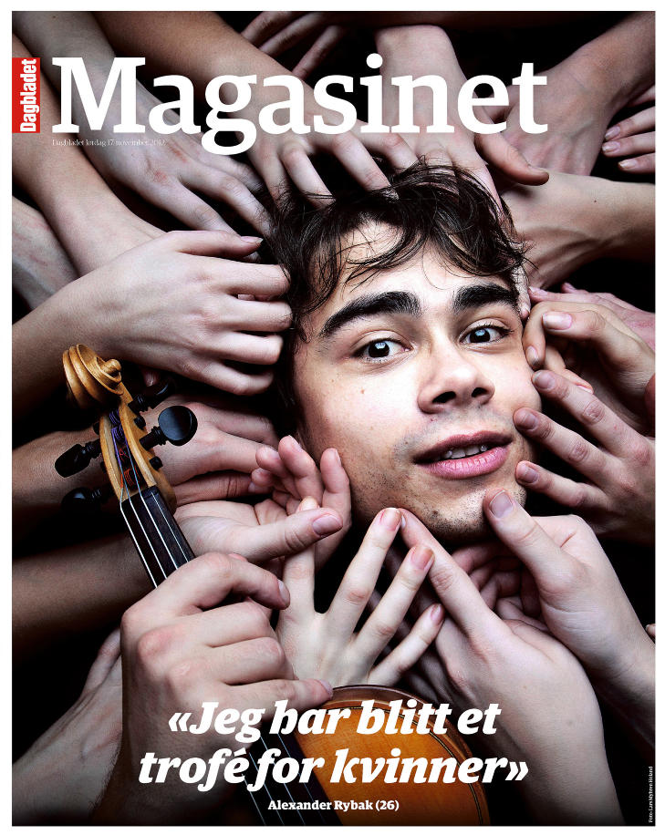 Kj�p Dagbladet l�rdag: I helgas st�rste leseropplevelse Magasinet kan du lese hele historien om Julius' elleville liv i og utenfor rampelyset. Der m�ter du ogs� blant andre Alexander Rybak, Kristen Stewart, T�nes og Jan Fredrik Karlsen.