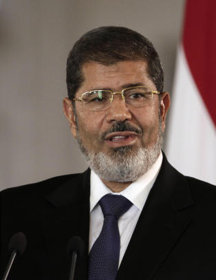 Egypt rasler med v�pnene