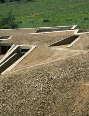 Jordhaugen skjuler et unikt hjem