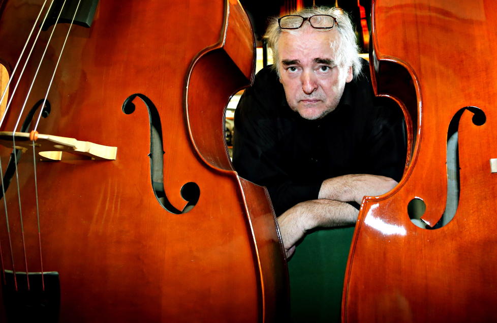 FORESTILLINGSKRAFT: I �Krigen var min families historie� blir dagdr�mmen, forestillingskraften, distraksjonen, forundringen, til sist et middel for hovedpersonen til � n�rme seg sin far. Foto: Jacques Hvistendahl