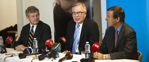 - Jeg ble dratt inn i et m�rkt rom, alene med de fire-fem �verste lederne for SAS