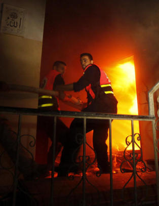 - Israel er en terrorstat som massakrerer uskyldige barn