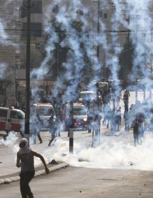 - Fotballstadion i Gaza by rammet av minst ti luftangrep