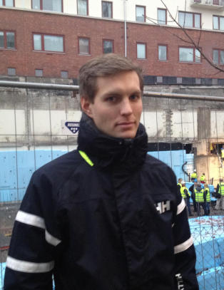 - Innflytting var utsatt fordi det var vanskelig � bygge