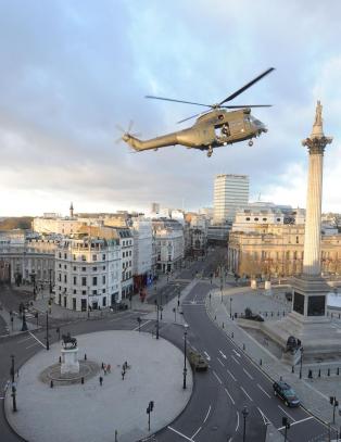 Tom Cruise tok over Trafalgar Square