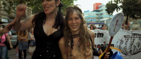 Vil redde regnskogen med porno