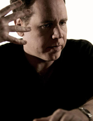 Faren til Bret Easton Ellis var en alkoholisert konebanker