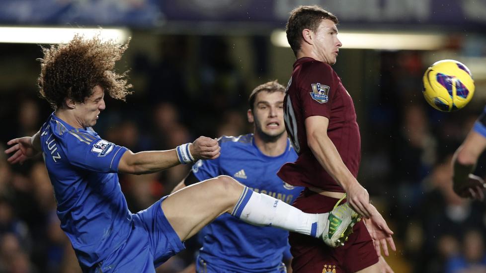 Chelsea: Rafael Benitez har tatt over sjefsstolen i Chelsea, og mye tyder p� en mer defensiv fotball. Debuten mot Manchester City var den mest sjansefattige kampen s� langt i Premier League-sesongen. I kveld tror Dagbladets oddstipper at den f�rste seieren kommer, p� kontrollert vis. Foto: EPA/KERIM OKTEN