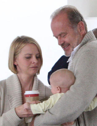 Kelsey Grammer sl�r tilbake etter stygge p�stander