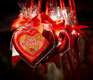 SMAK: Fargerike julegodterier.  Foto: JOHN TERJE PEDERSEN