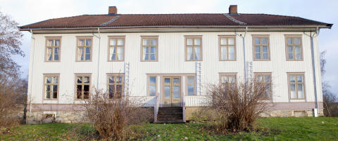 Er bygd for fest og glede, og n� har de gjenoppst�tt