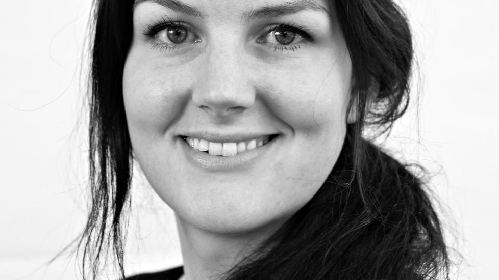 God debut Siri Katinka Valdez har skrevet en lovende debutroman. Foto: Rolf M. Aagaard