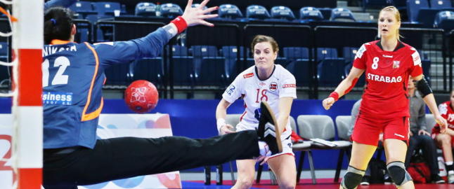 Slet seg til mellomrunden med full pott