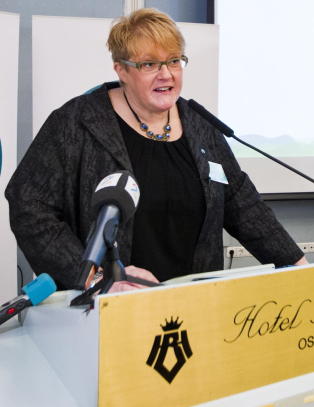 Venstre-Trine: - Jeg blir kvalm av � h�re p� LO