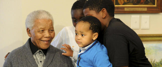 Nelson Mandela (94) innlagt p� sykehus