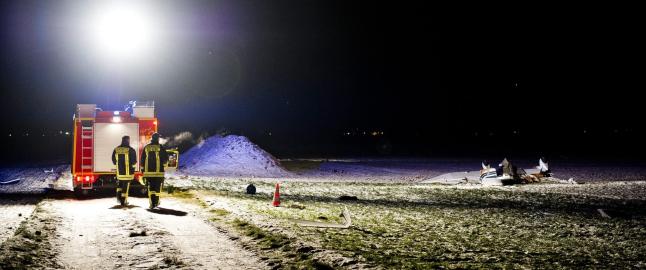 - Fire barn omkom i voldsom flykrasj