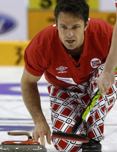 Curlinggutta �pnet med seier mot Sveits og Russland