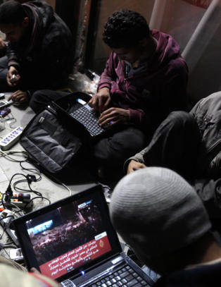 �Neste �r b�r fredsprisen g� til Internett�