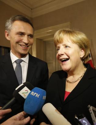 Krangler om ost, post, trygd og vannskutere