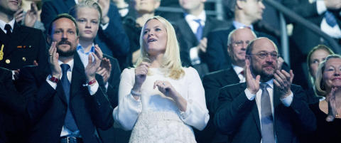 Mette-Marit svingte seg p� Nobel-konserten