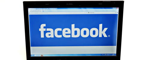 - Endrer Facebook i kveld