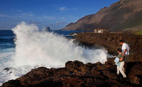 EL HIERRO: Punta Grande mellom klippene i El Golfobukta. Foto: JOHN TERJE PEDERSEN