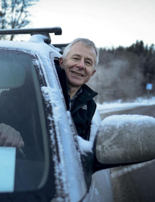 Kj�rer folk til toget i protestaksjon mot Ruter