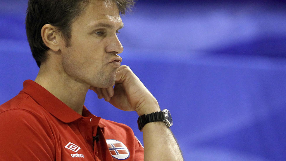 TIL FINALE: Thomas Ulsrud og curlinggutta har funnet formen n�r det virkelig teller. Foto: SCNAPIX/REUTERS/Arnd Wiegmann