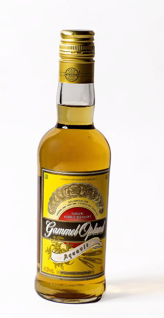 TESTENS VINNER: Gammel Opland ble �rets vinner i Dagbladets store akevittest. Foto: BJ�RN LANGSEM