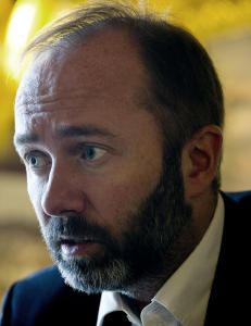 Giskes strategi: Sl� knallhardt tilbake