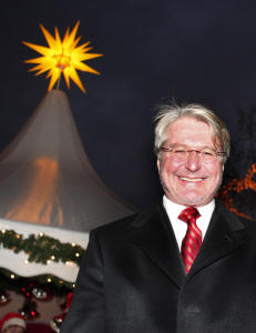 Fabian Stang m� feire jul uten ukjente ved bordet