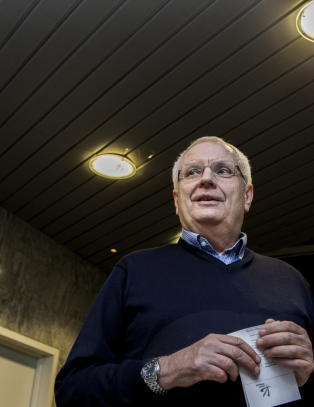 - Vi bestemmer selv (- men vi vil gjerne lytte)