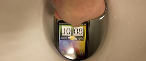 Mobilen - rett i dass