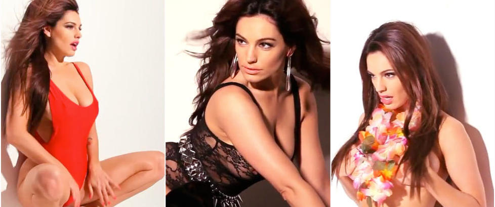 Her poserer Kelly Brook for � gi ut sexy kalender