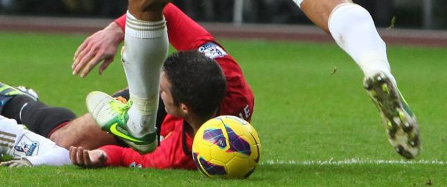 Rooney forsvarer mannen som Ferguson krever utestengt