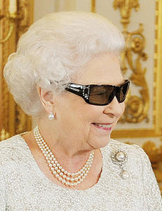 Her skaper dronning Elizabeth (86) verdenshistorie