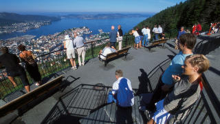 MAI: Bergen sett  fra Fl�ien. Foto: TERJE RAKKE/NORDIX LIFE/FJORD NORGE