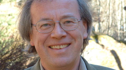 FORN�YD:  Leder for Ibsenmuseet, Erik Henning Edvardsen, er godt forn�yd med Victoria Eiendoms planer for Arbins gate 1 og Ibsenmuseet.