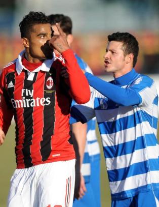 Milan gikk i garderoben etter rasistisk hets fra tribunen