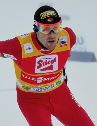 Kombinert-Moan p� pallen