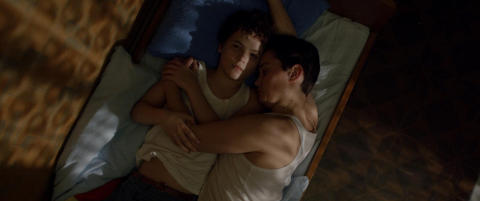 Aldri f�r har s� mange sett starten p� en norsk tv-serie