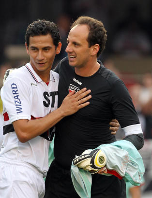 Denne keeperen har scoret 107 m�l