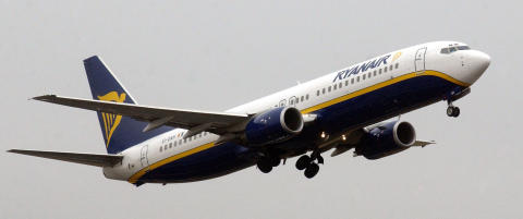 Ryanair vil fly innenriks i Norge