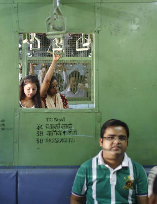 Burer seg inne for � unng� k�te menn og voldtekt