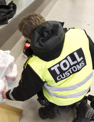 Hvitl�kmafia smuglet for 80 millioner over Svinesund