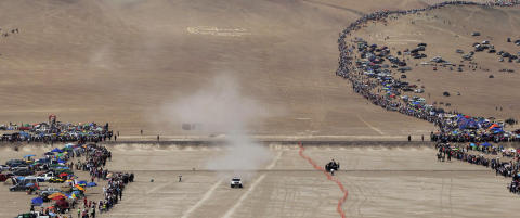 To drept og sju skadd i kollisjon i Dakar-rallyet