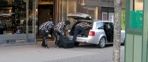 �Ok, jeg kan f� seks �rs fengsel. Men n�r jeg kommer ut har jeg 10 millioner kroner. Det er verdt det�